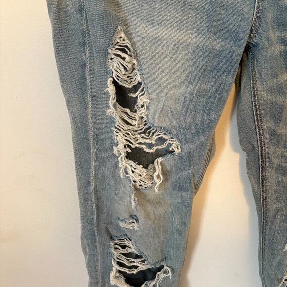 American Eagle Jeans Tomgirl Size 10 Destroyed Button Fly Vintage low Rise - Picture 4 of 12
